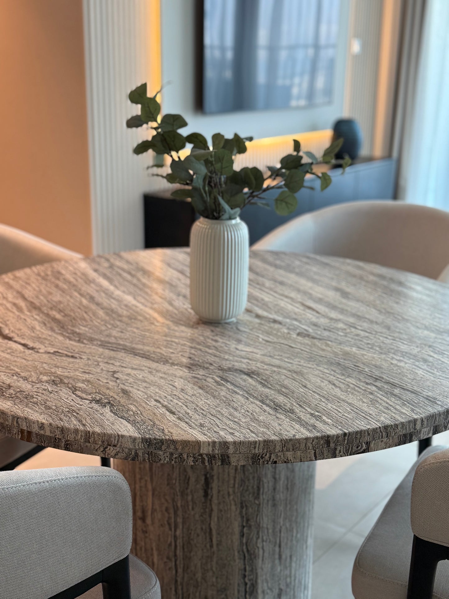 Luxurious Travertine Round Dining Table – 120 cm