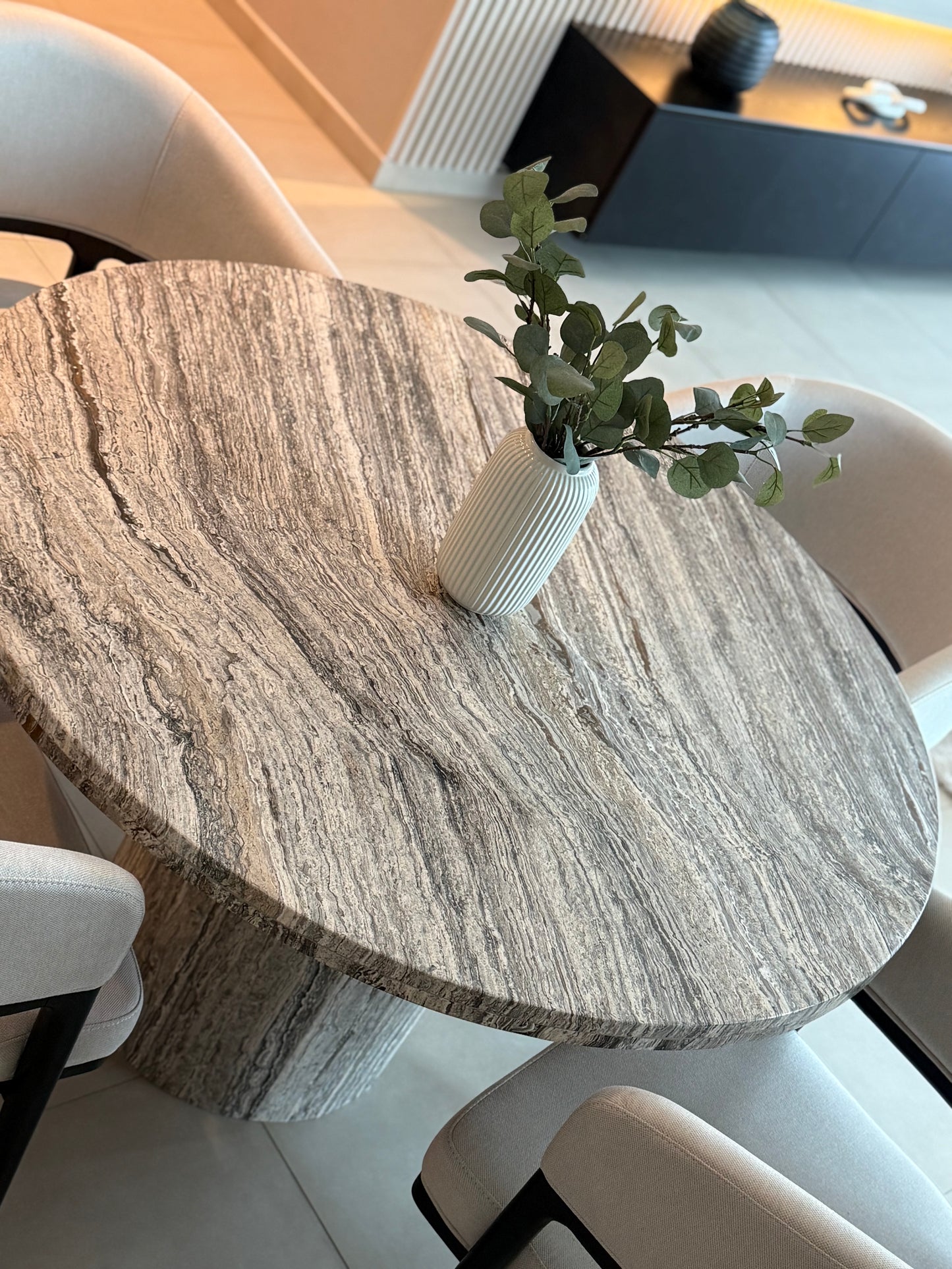 Luxurious Travertine Round Dining Table – 120 cm